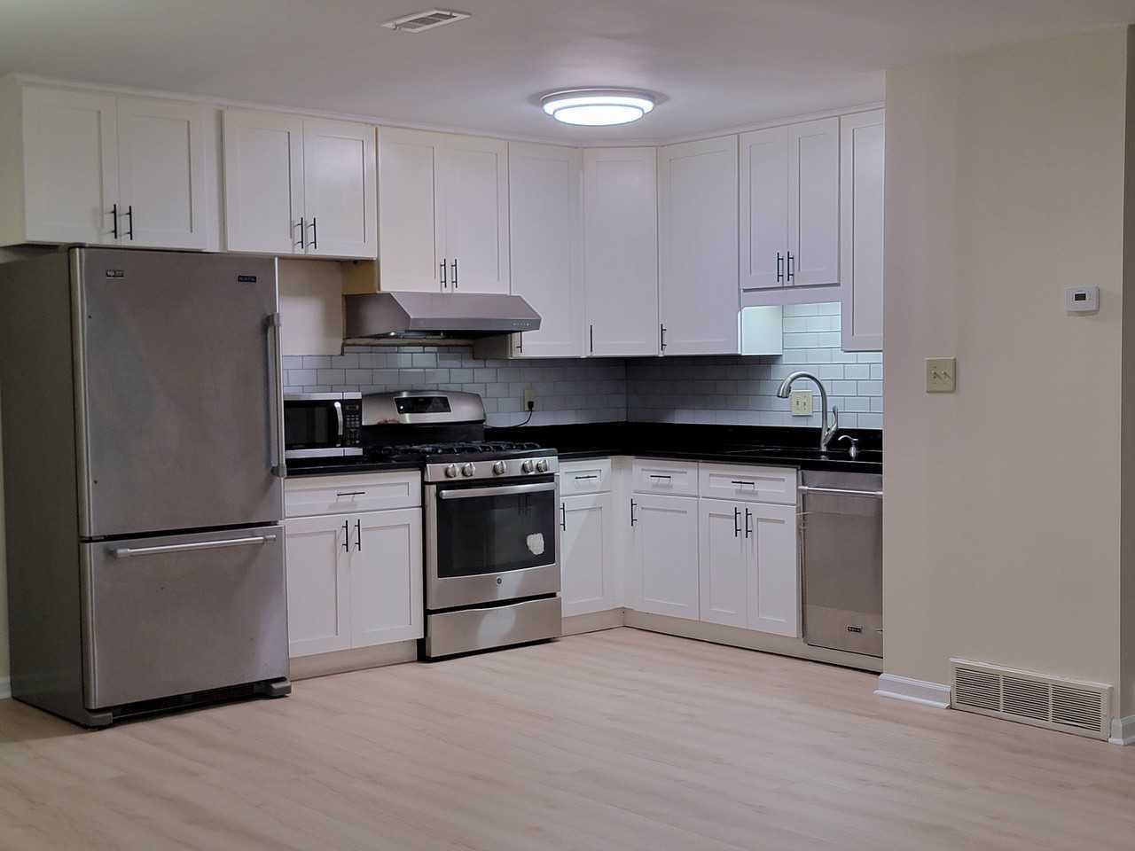 4039 Chaucer Pl – photo 1