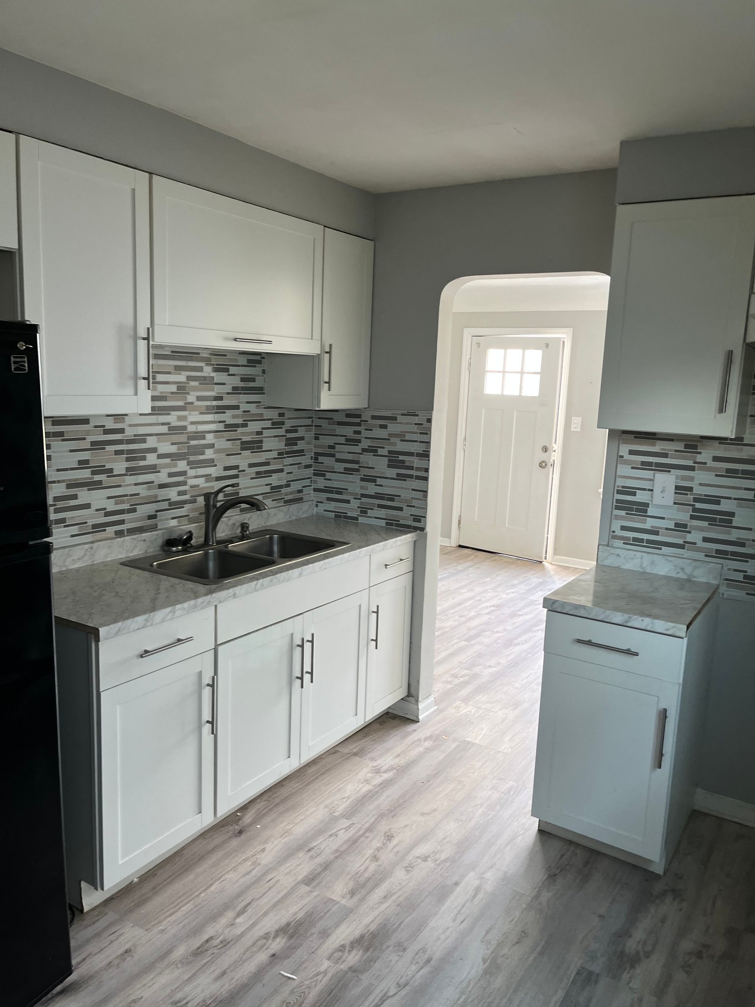 11800 Princeton Ave – photo 2