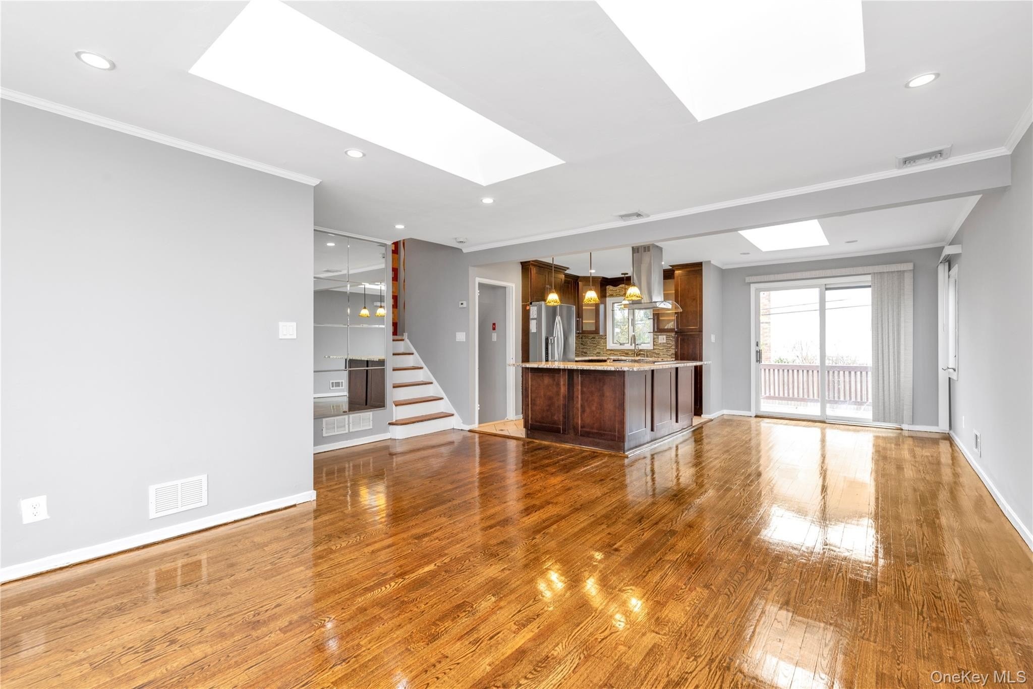 5 Glenbrook Rd – photo 3