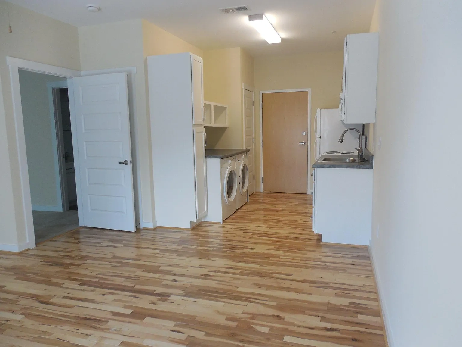 1 West Jackson Street – photo 4