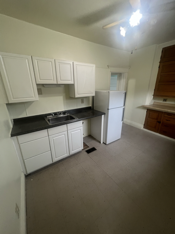 1001 1/2 Indiana St – photo 3