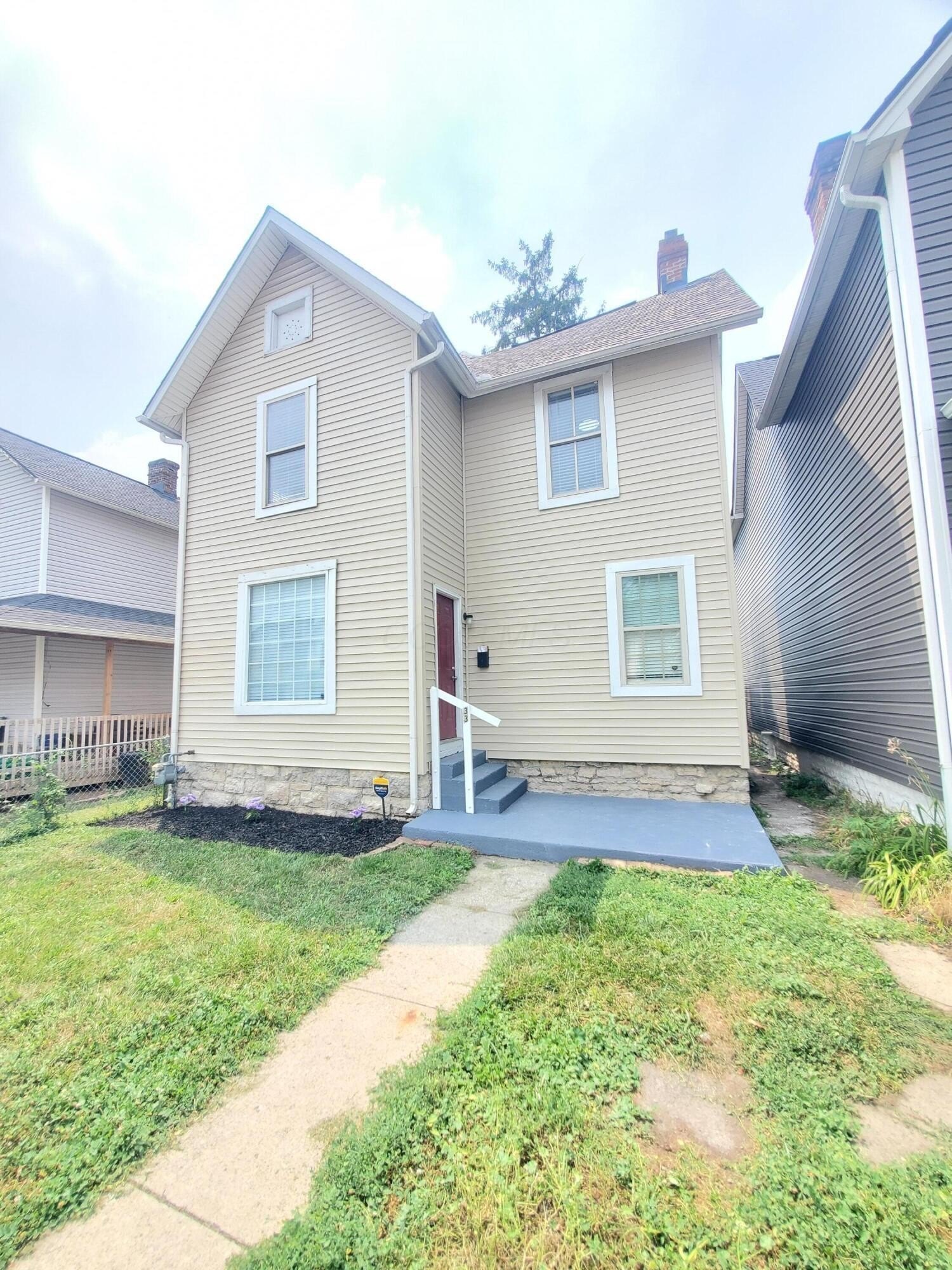 33 S Cypress Ave – photo 1