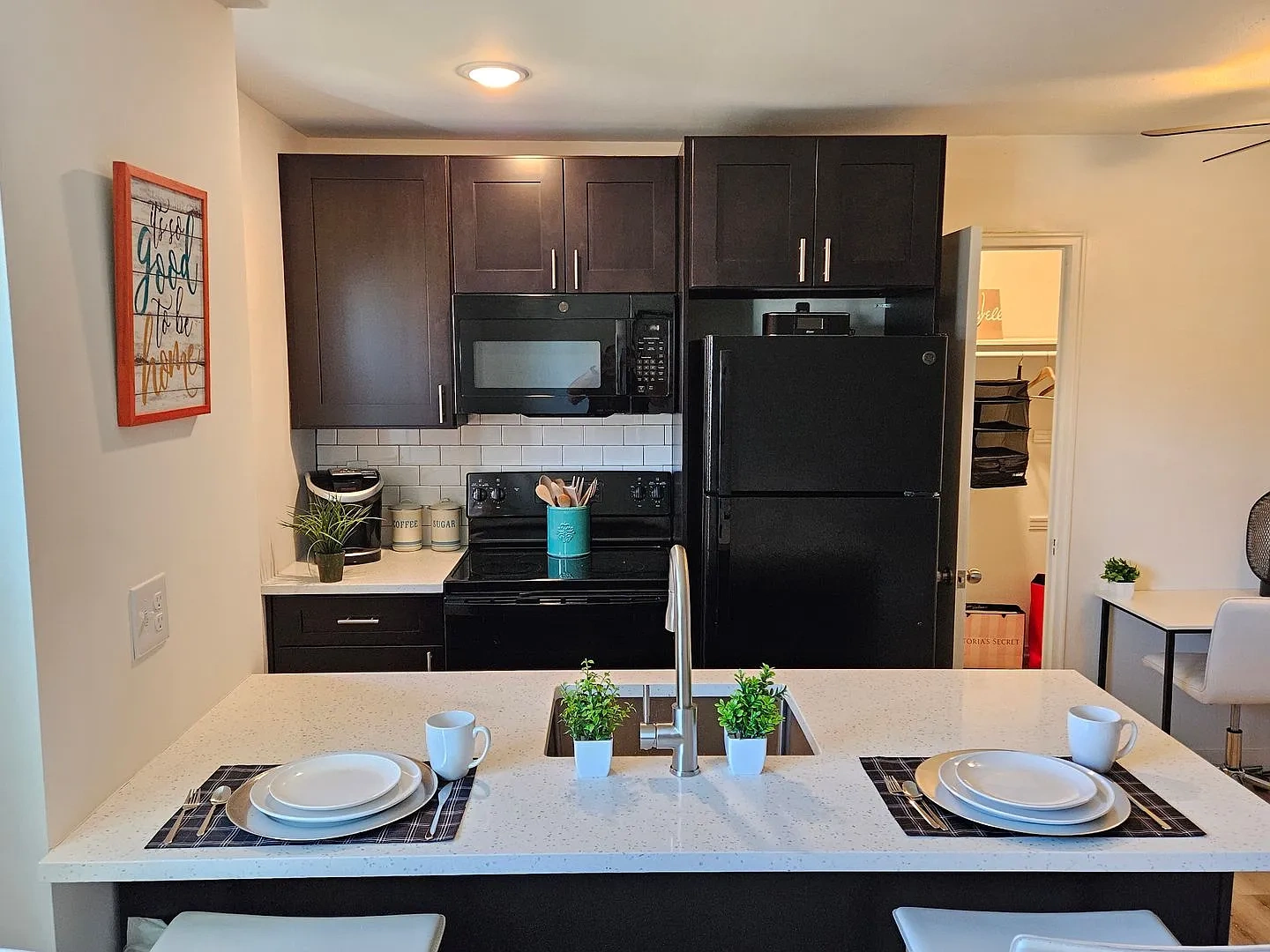 Hillside Apartments – photo 4