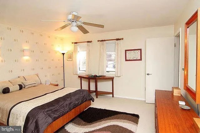 5458 Bluecoat Ln – photo 4
