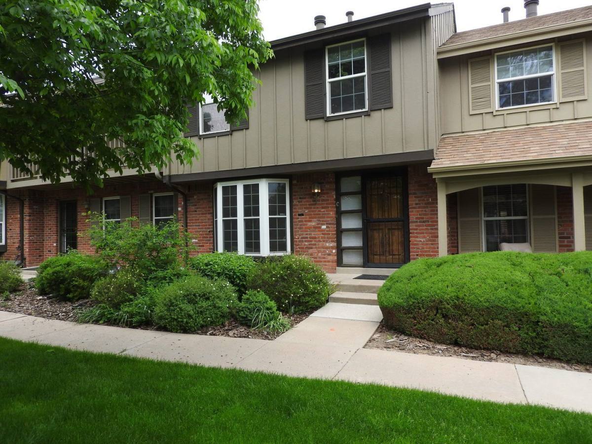 8752 E Amherst Dr unit C – photo 1