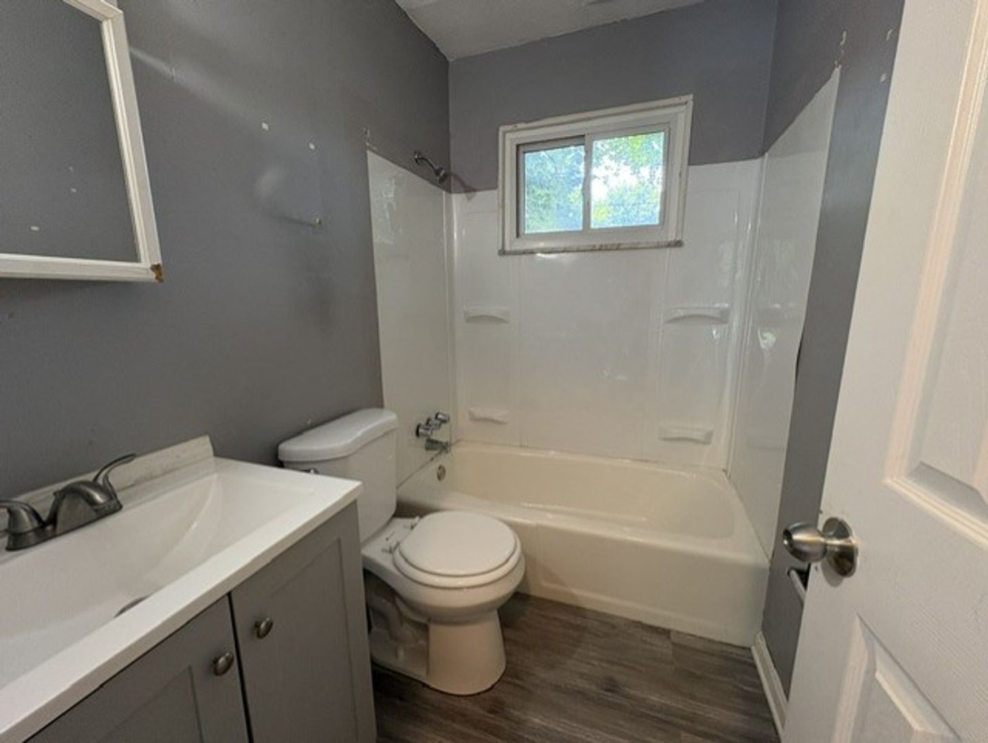 1382 Bellevue Ave – photo 5