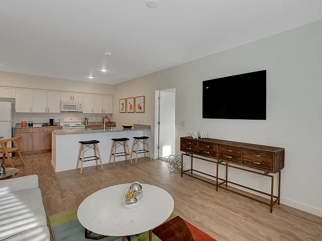 Showboat Park Apartments – photo 5