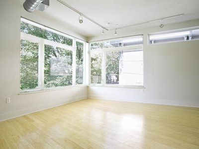 521 Shady Ave unit 14 – photo 3