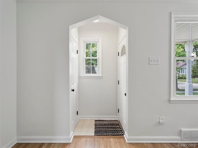 1027 S Wilson Ave – photo 3