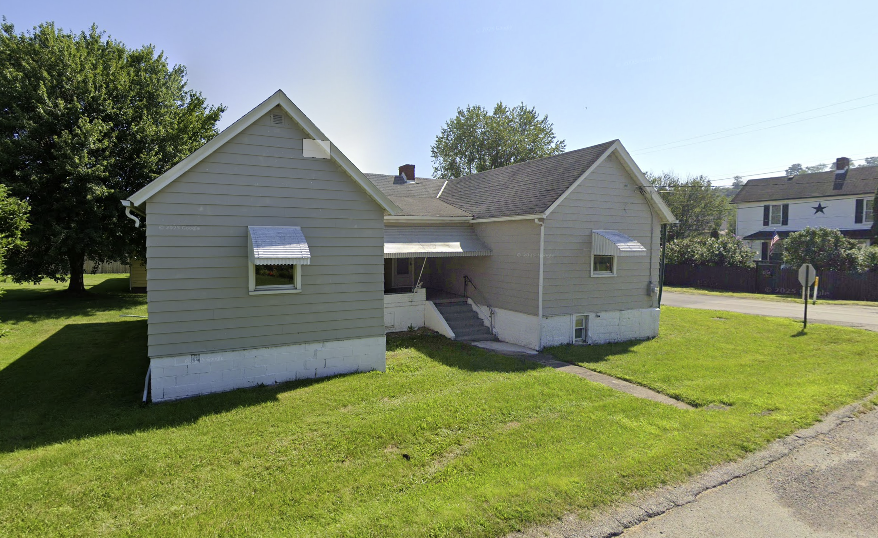 385 Hallam Ave – photo 1