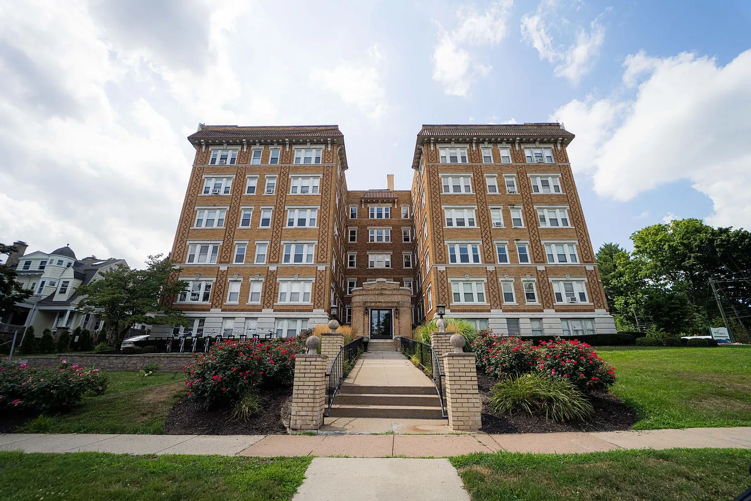 Packard West Hartford – photo 4