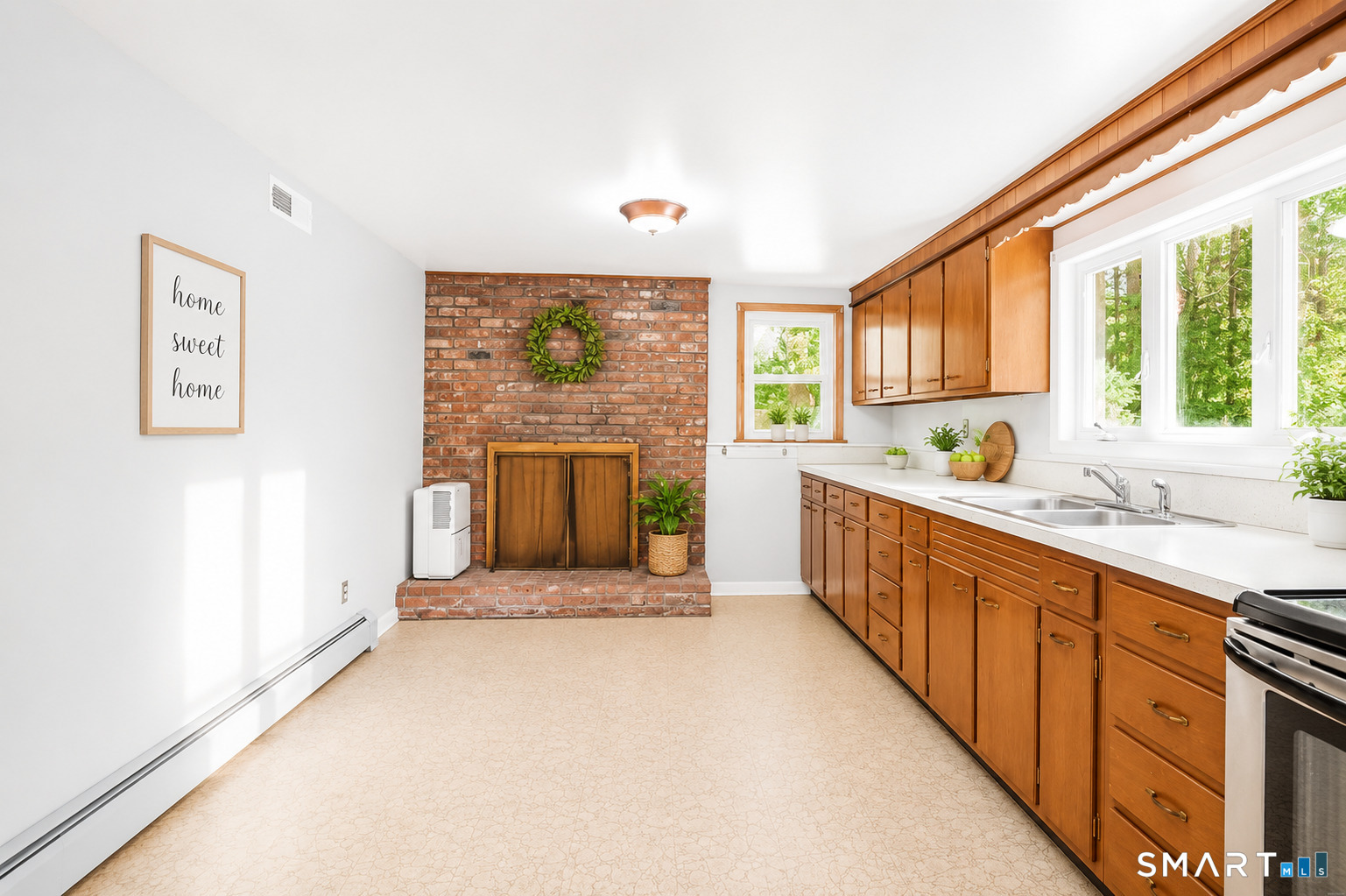 677 Woodtick Rd – photo 2