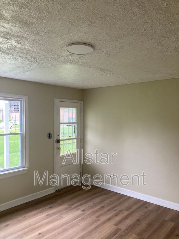 938 S Central Dr – photo 3