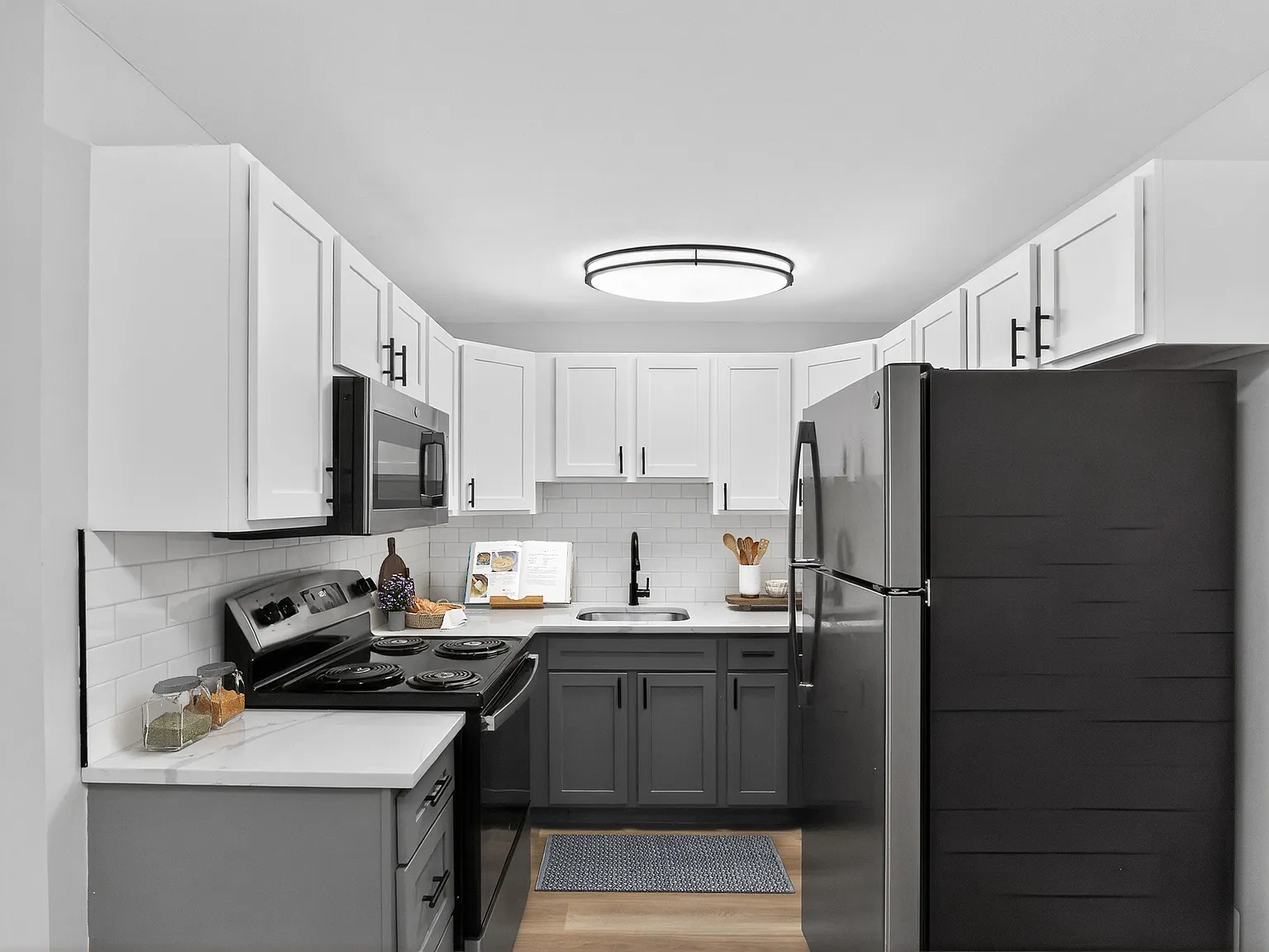 Eagle Rock Apartments at West Hartford – photo 1