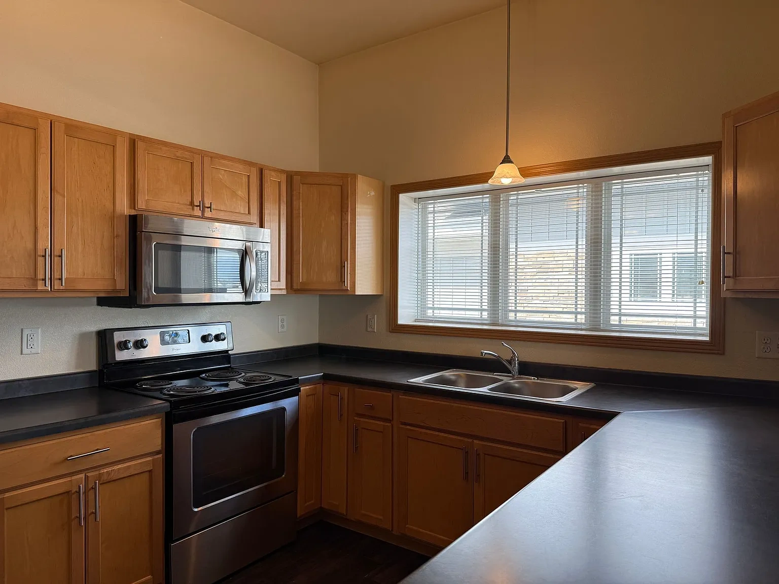 West Lake II Apartments – photo 5
