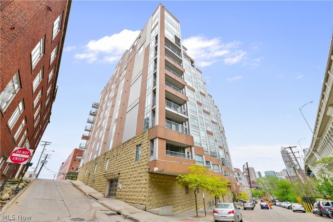 2222 Detroit Ave #907 – photo 5