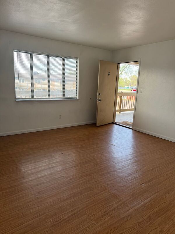 104 N 27th St unit # 8 – photo 1