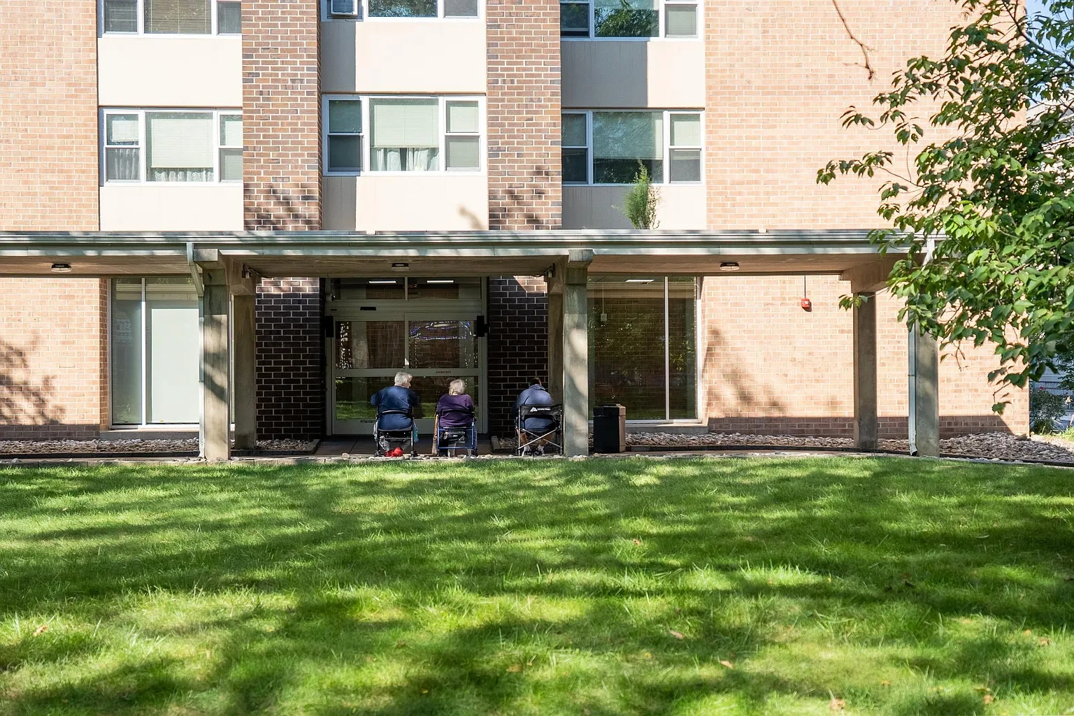 Skyline View Apartments – photo 2