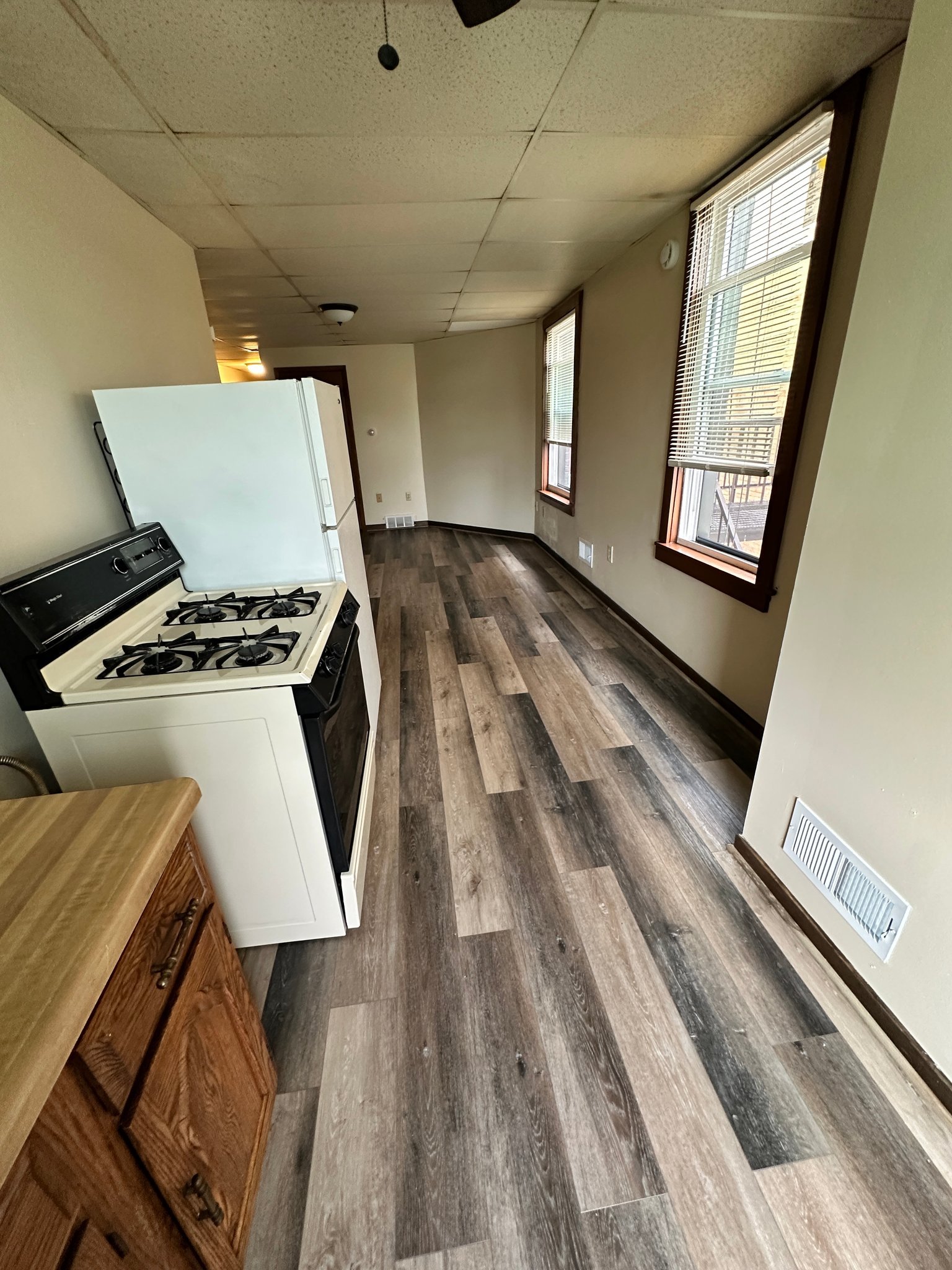 525 Larimer Ave unit 18 – photo 5