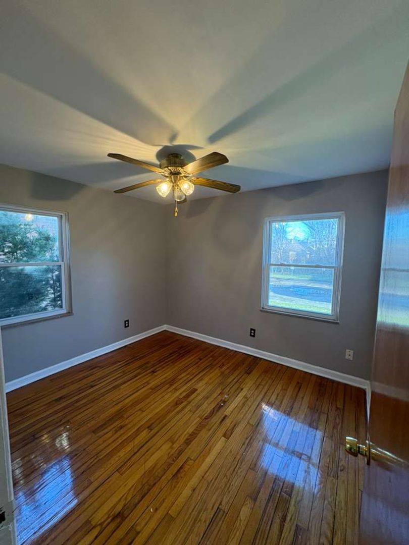 18015 Harvard Ave unit Unit 1 – photo 4
