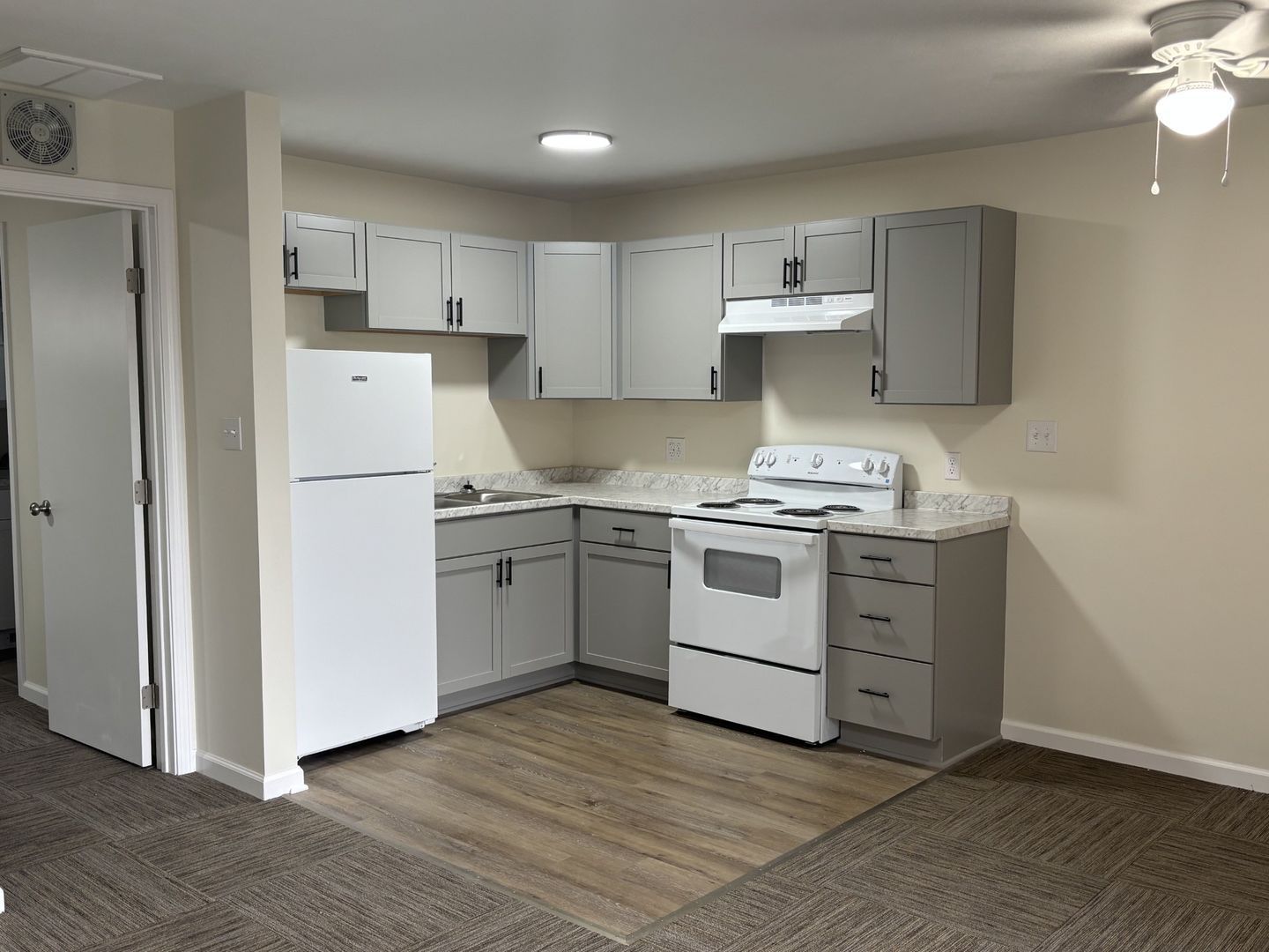 500 13th St unit Apt. 25 – photo 1