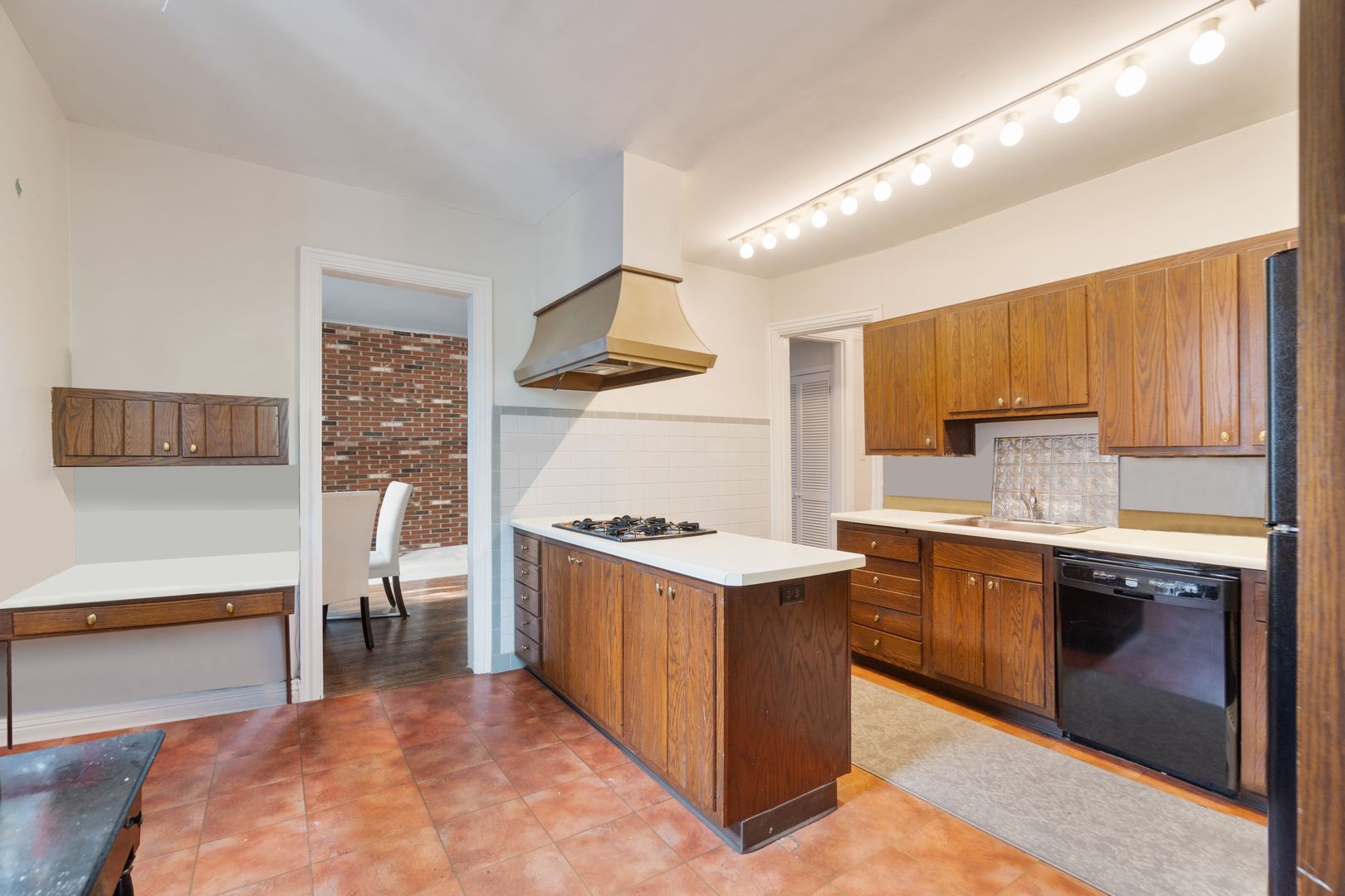 5735 Walnut St unit House – photo 5