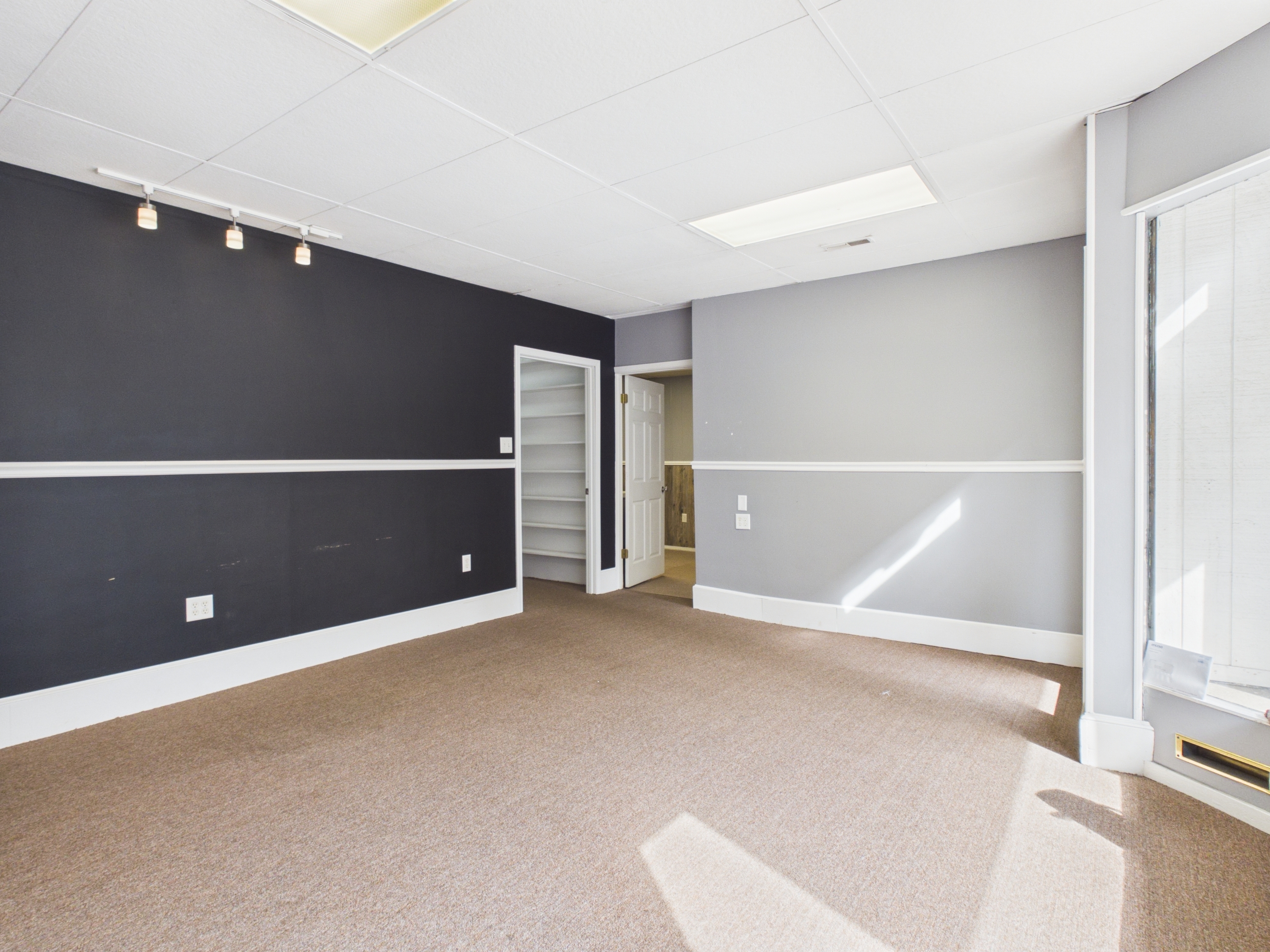 248 Main St – photo 4