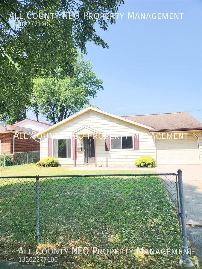 1080 E 167th St – photo 2