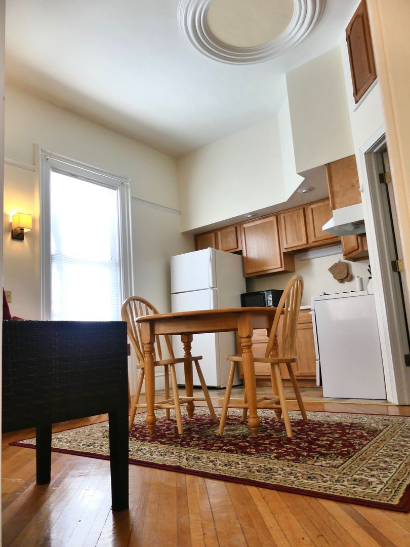 232 S Geneva St unit House – photo 2
