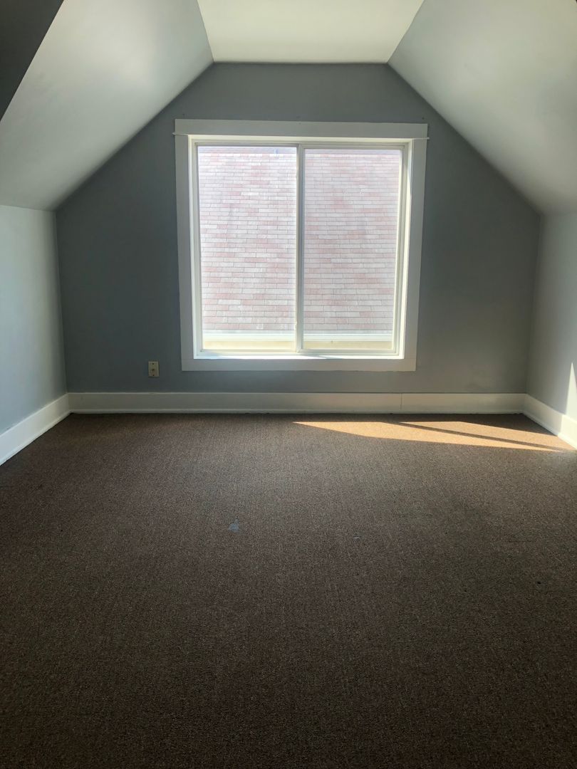 6344 25th Ave unit upper – photo 2