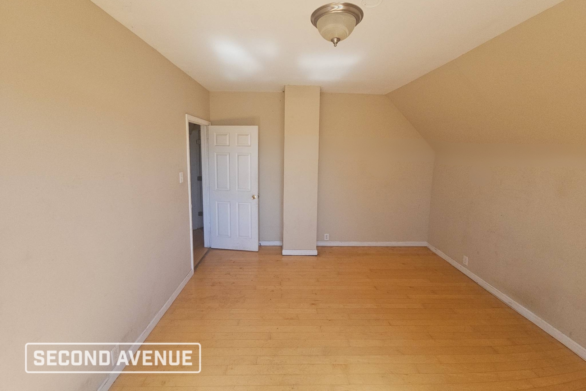 2426 E 24th St – photo 3