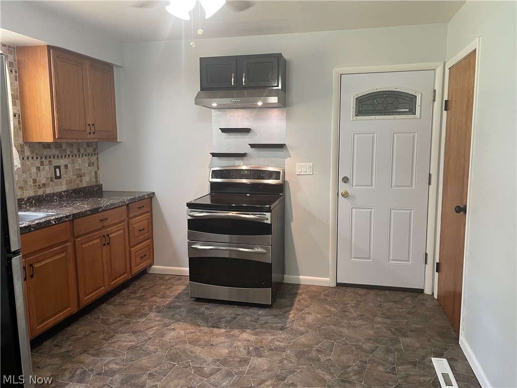 6490 Willow Way – photo 3