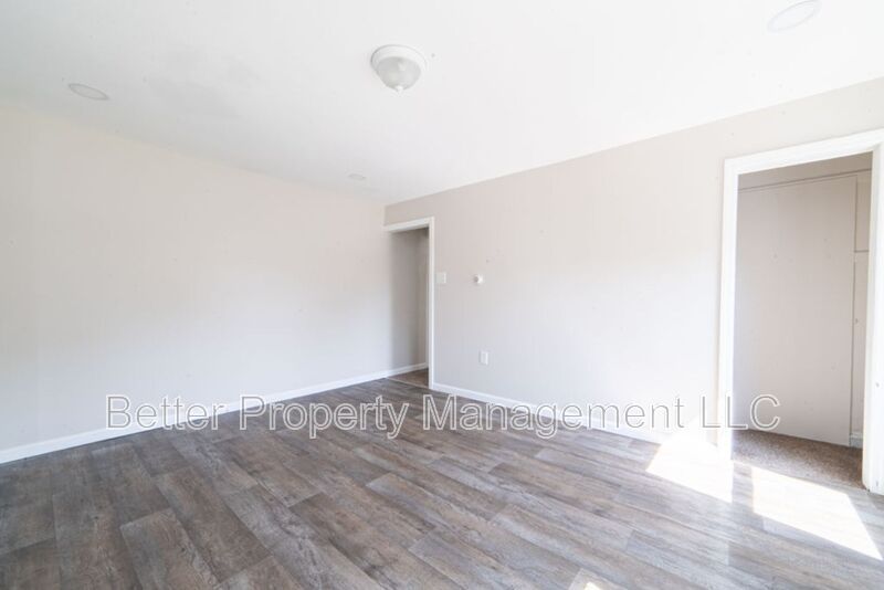 414 W Park Ave unit 4 – photo 4