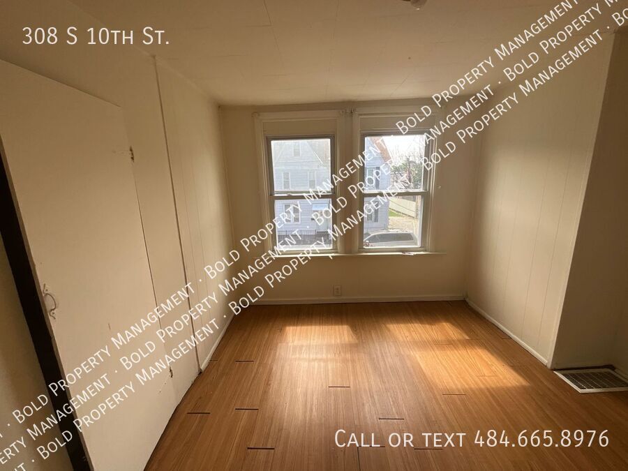 308 S 10th St – photo 5