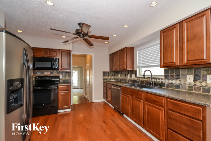 5456 Shady Meadows Dr – photo 5