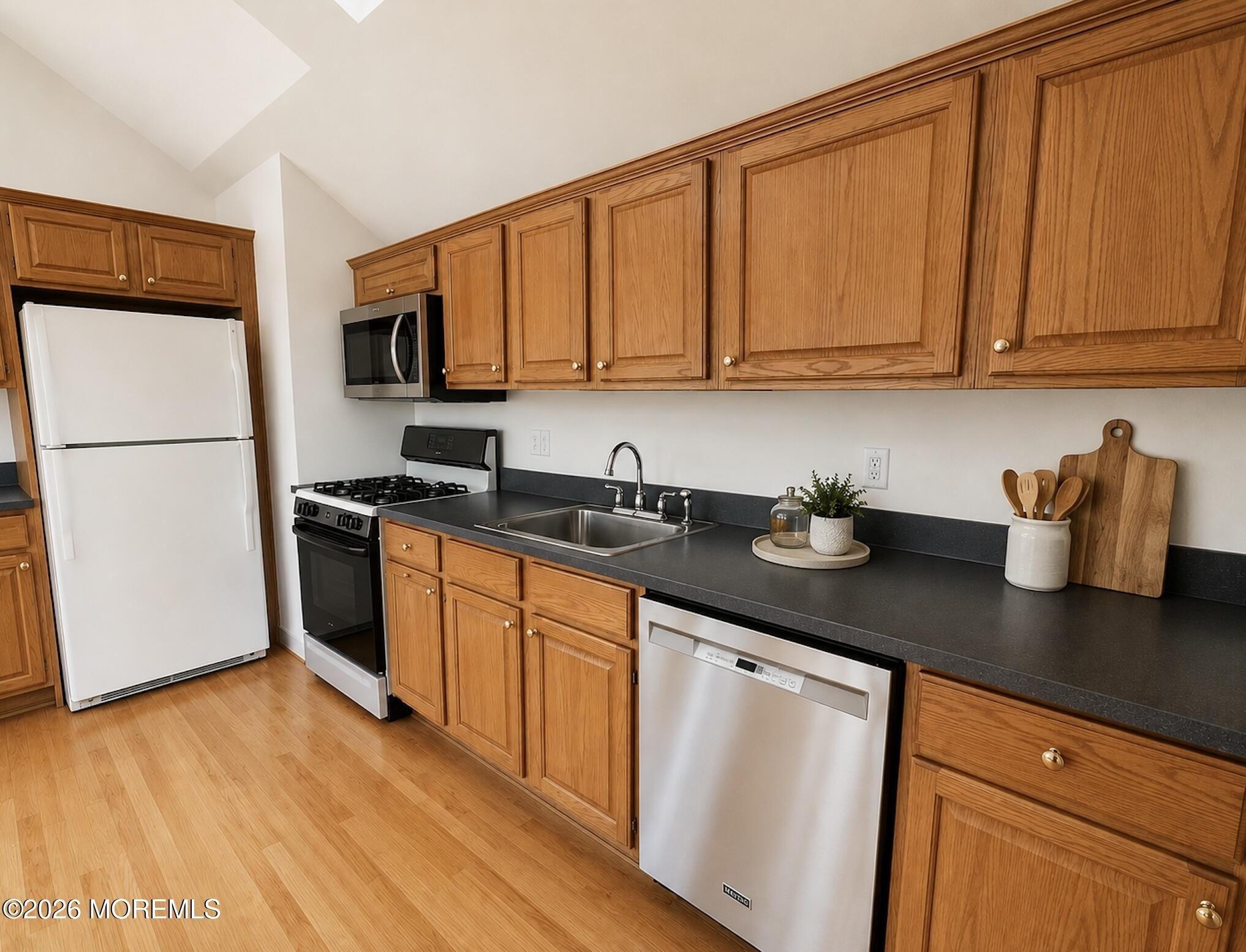 111 Brighton Ave #2 – photo 4