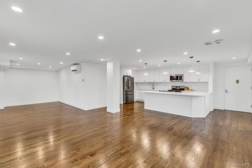 1431 Old Northern Blvd #5 – photo 5