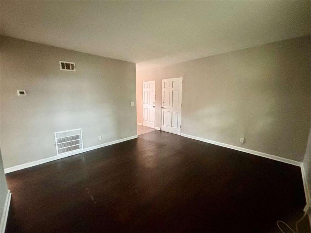 1048 Washington St SW unit 2 – photo 4