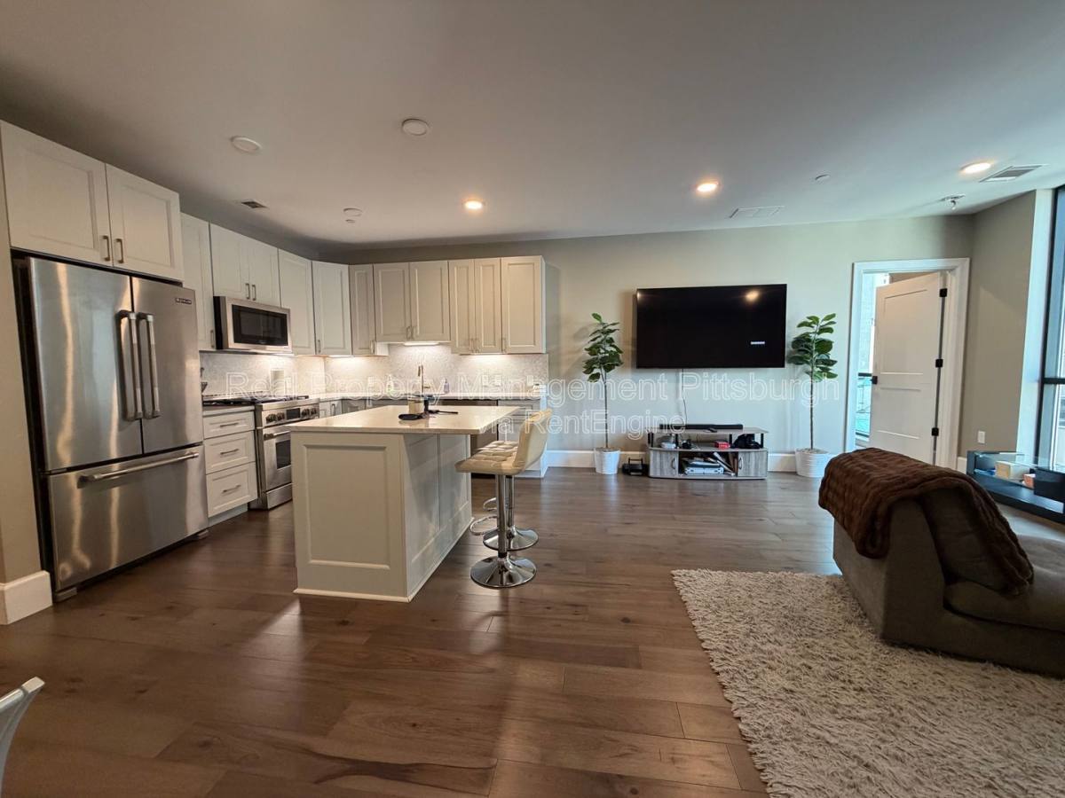 350 Oliver Ave unit 905 – photo 5