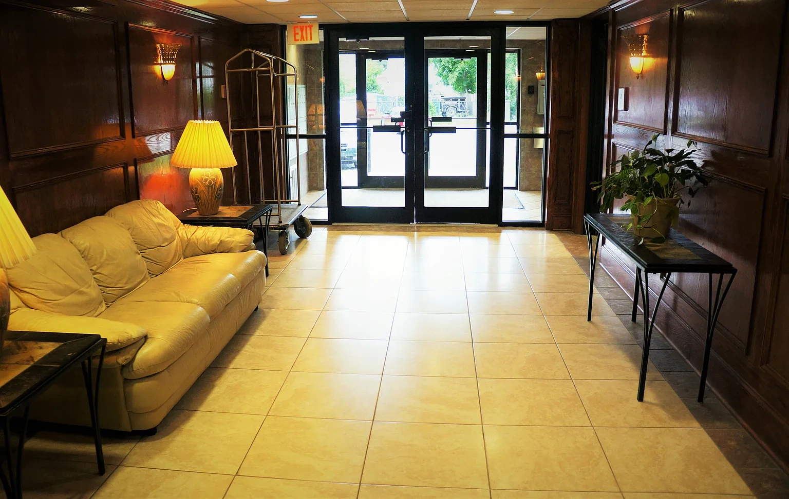 Furnished Rentals - Quincy/South Shore – photo 4
