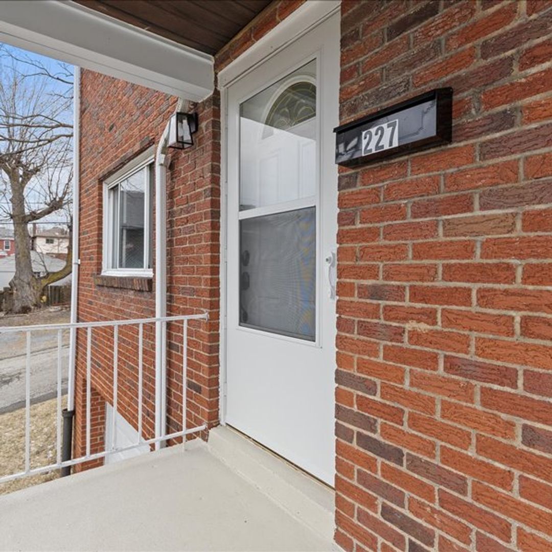 227 Shadyhill Rd unit 227 Shadyhill Road – photo 3