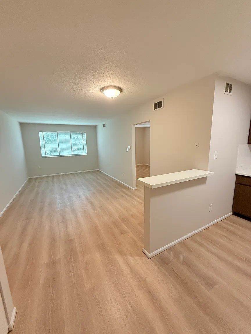 7323 Hoover Ave – photo 1