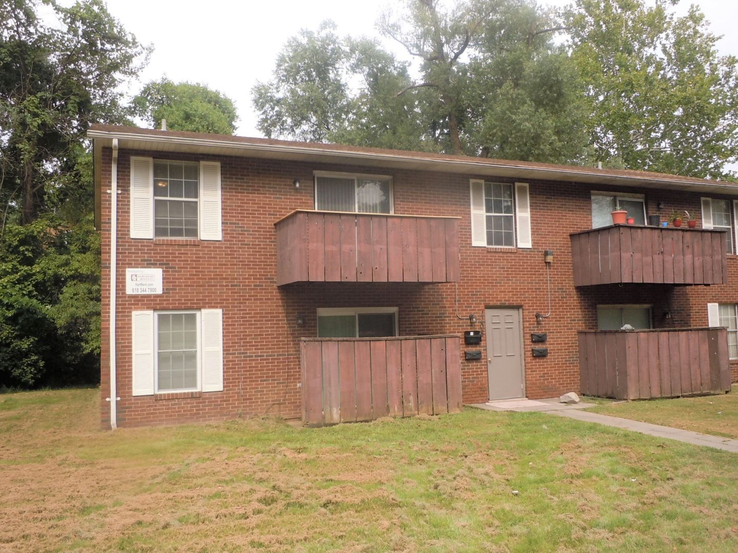 1108 Apache Dr unit C – photo 1