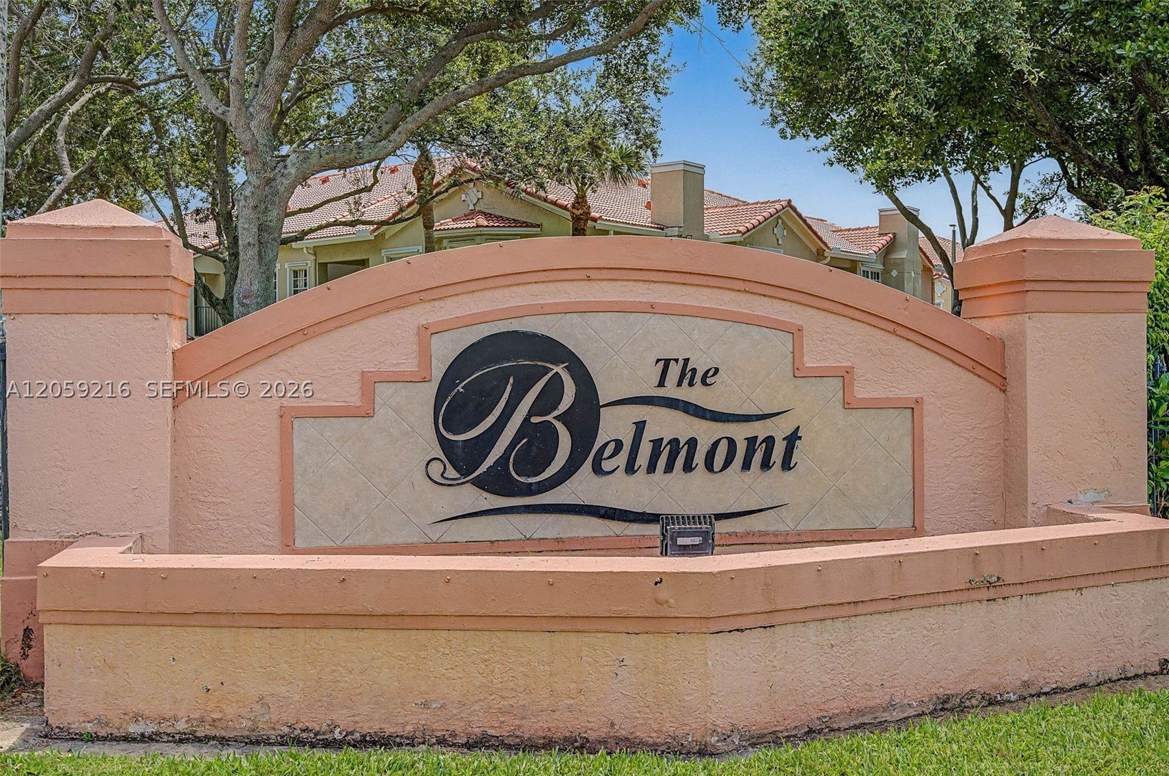 1003 Belmont Ln #1003 – photo 1