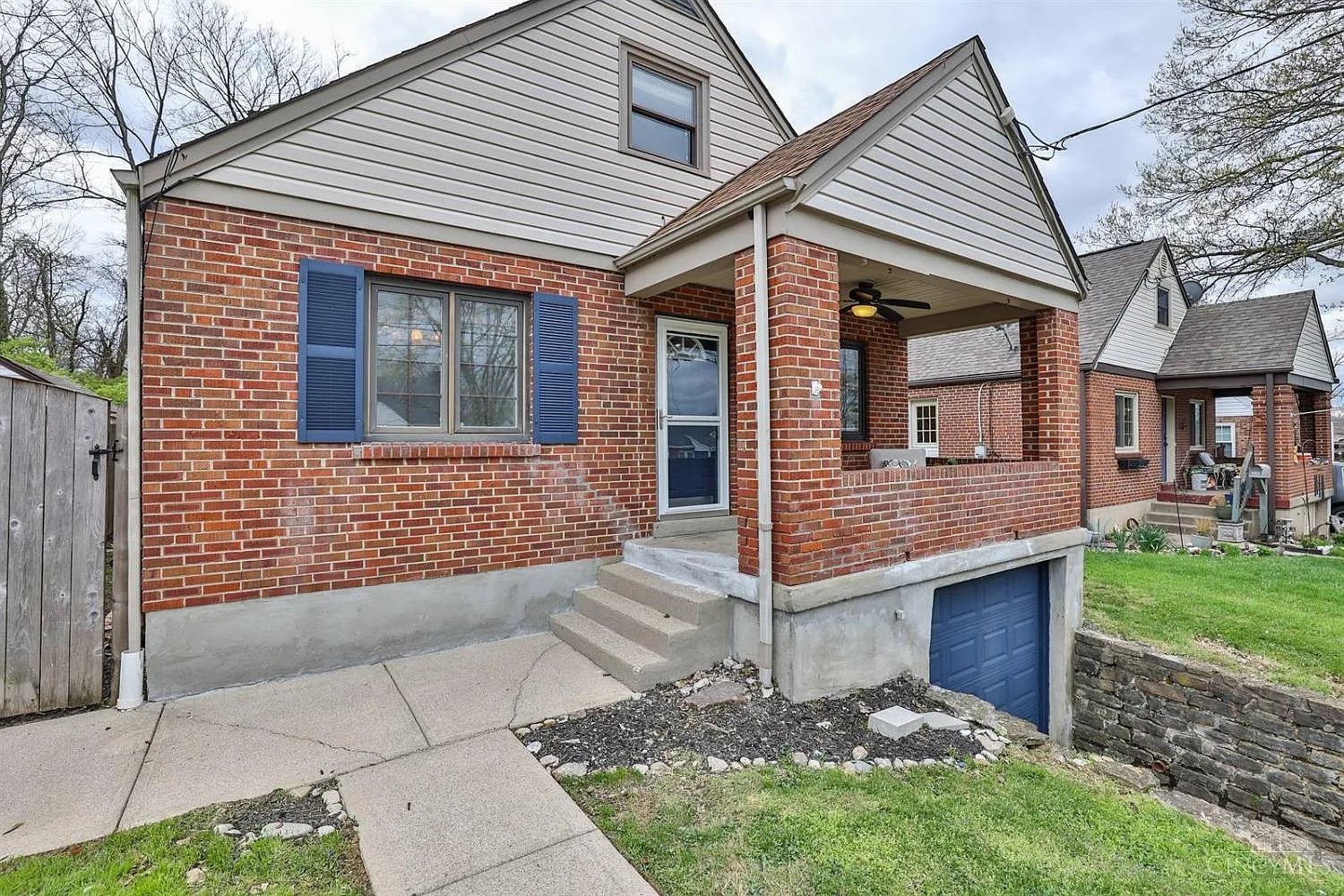 6839 Esther Ln – photo 2