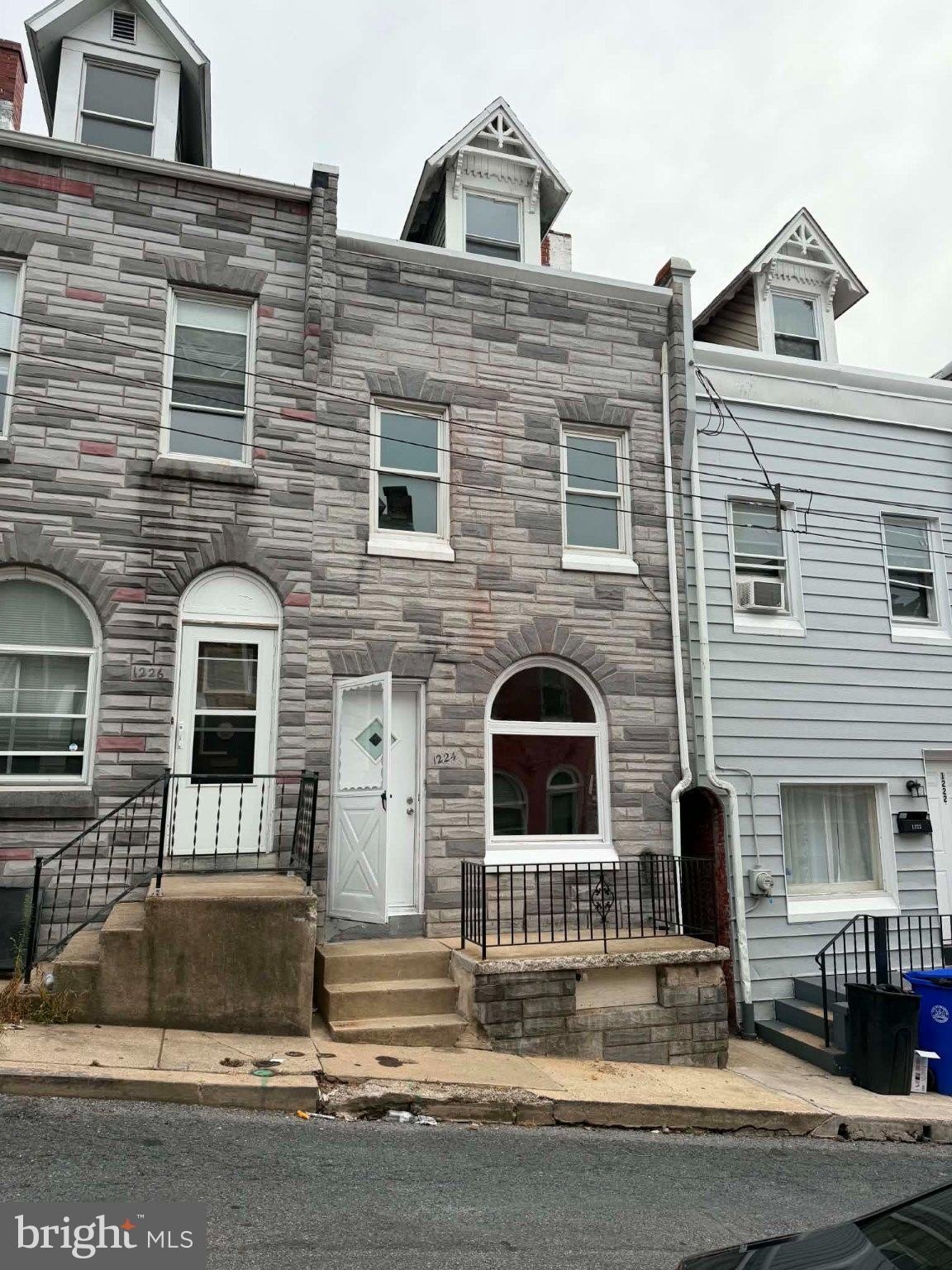 1224 Fidelity St – photo 2