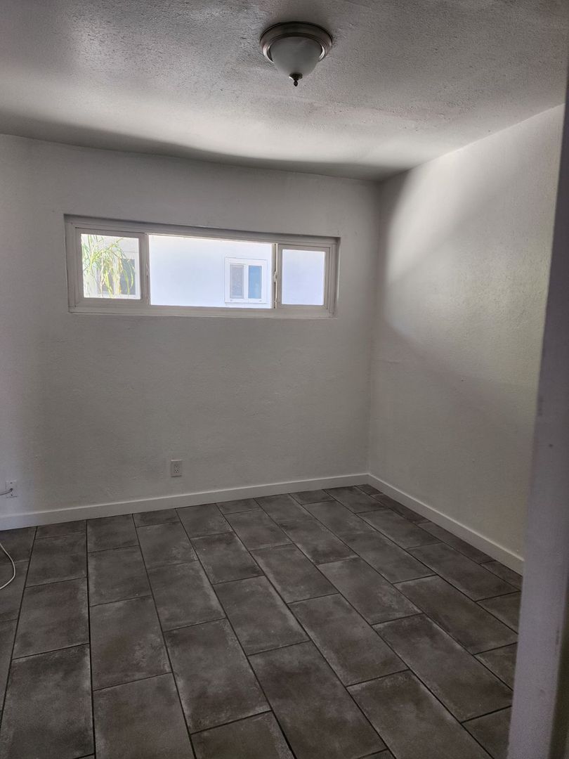 1422 S Casino Center Blvd unit #2 – photo 4