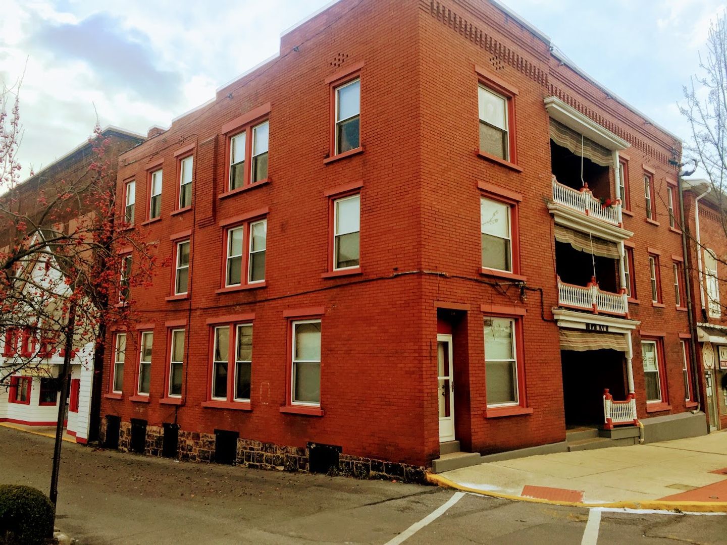 1014 Logan Ave unit 5 – photo 1