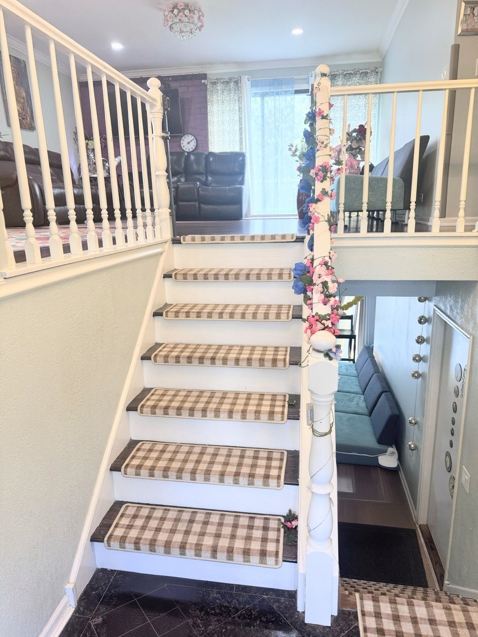 926 Burgess Cir – photo 3