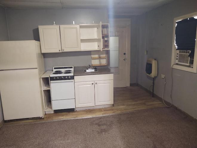 904 Putnam Ave – photo 1